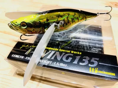 Megabass i-WING 135-GG LARGEMOUTH
